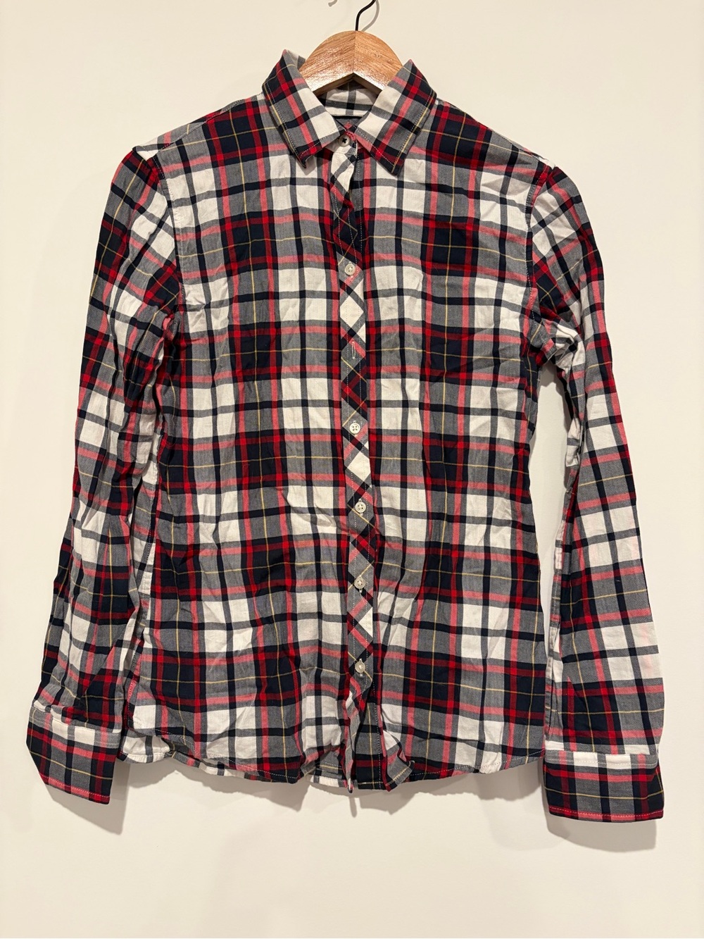 Banana Republic Size S Red Navy Plaid Soft Wash Shirt Long Sleeve Button Down